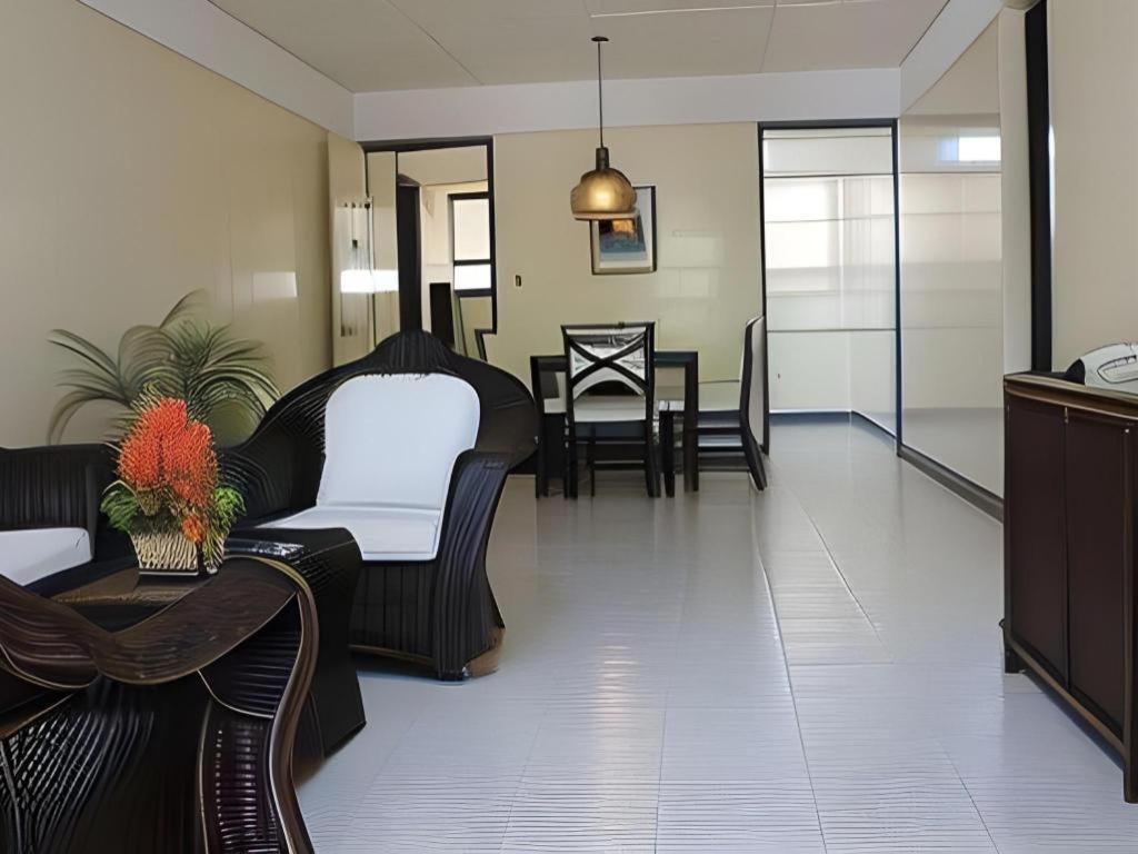 Batangas Matabungkay Beach Hotel מראה חיצוני תמונה